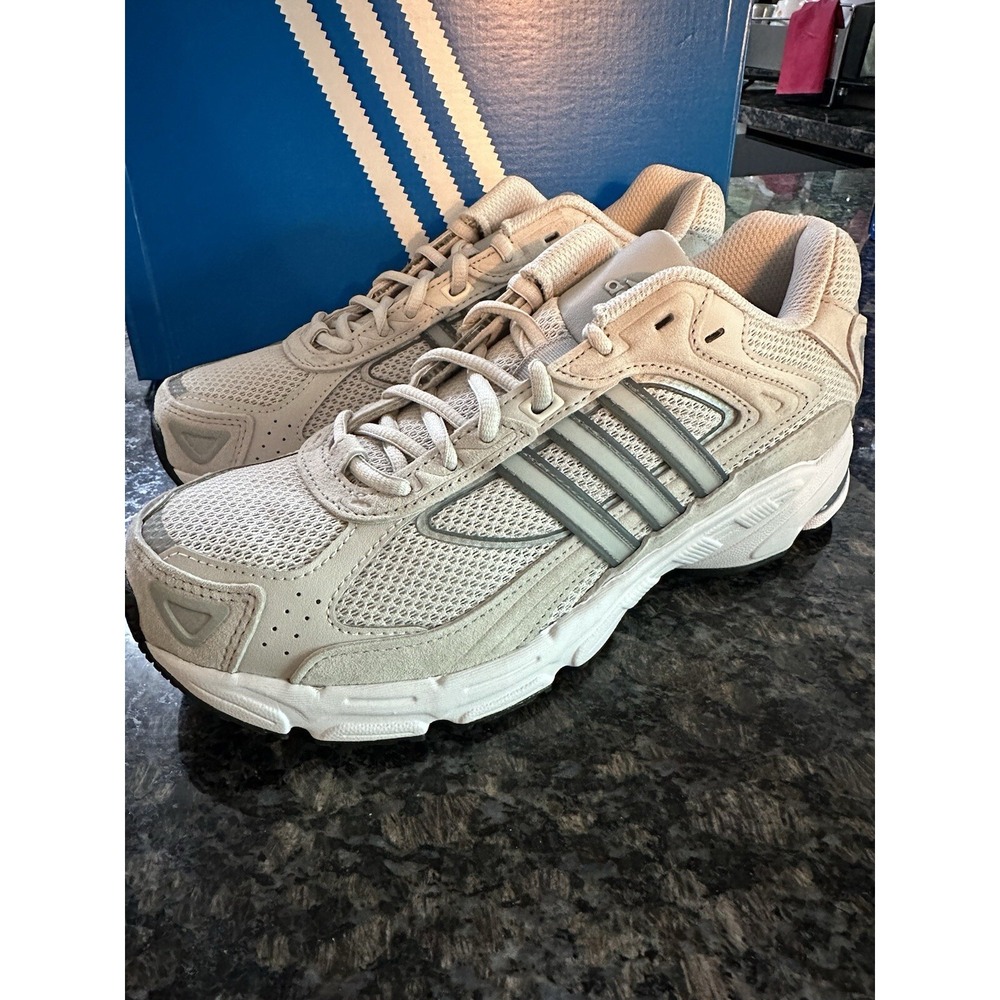 adidas Wmns Response CL 'Wonder Taupe' ID4289. NWB Size 8 Shoes